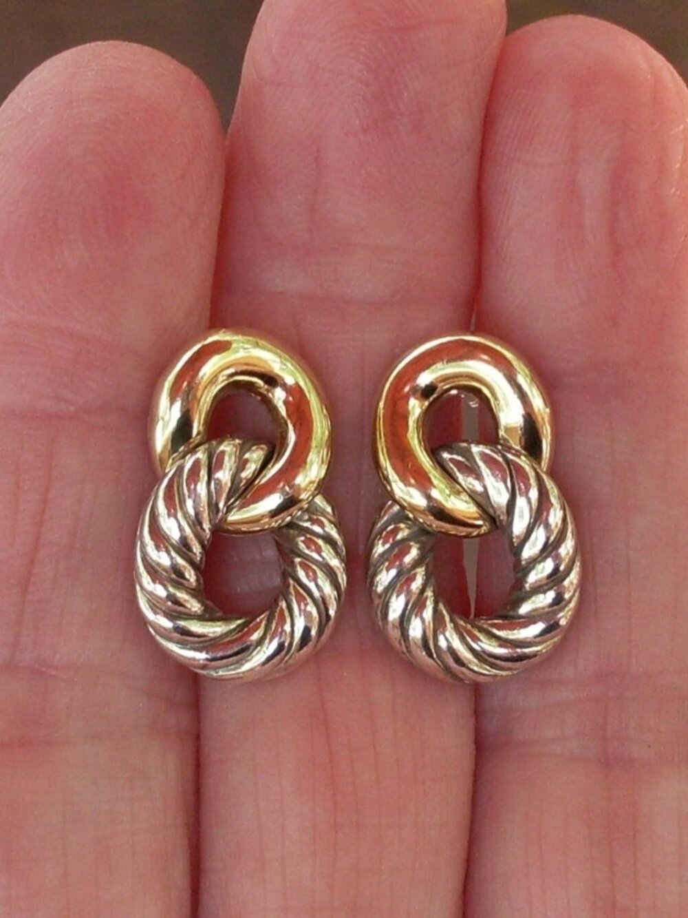 Rare & Retired David Yurman Belmont Curb Earrings - 18K/925 - DY Backs